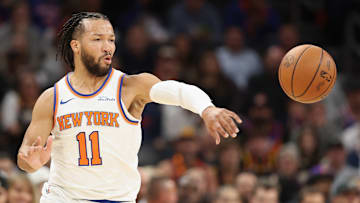 New York Knicks v Phoenix Suns