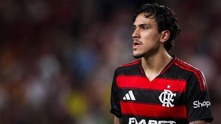 Pedro tem contrato com o Flamengo até o fim de 2027 Pedro tem contrato com o Flamengo até o fim de 2027