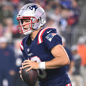 Aug 15, 2024; Foxborough, MA, USA; New England Patriots quarterback Drake Maye (10) looks to pass during the second half against the Philadelphia Eagles at Gillette Stadium.