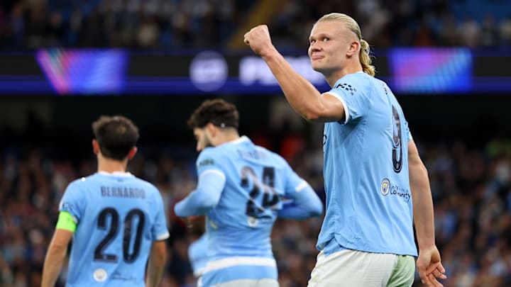 แมนซิตี้ครอบงำนาโปลี 10 คนอย่างสมบูรณ์ คว้าชัยชนะ 2-0 เผยคะแนนนักเตะ