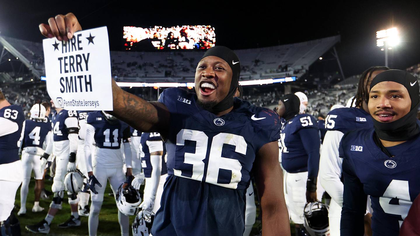 Die Spieler der Penn State kritisieren ihre Universität, weil sie Terry ...