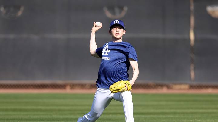Los Angeles Dodgers Pitchers And Catchers Workout