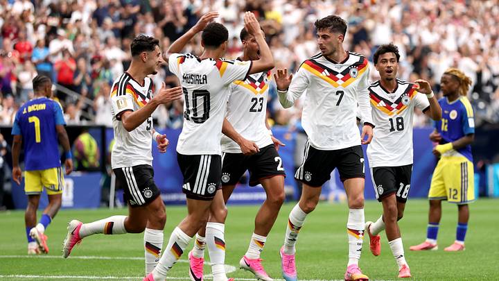 Grund zur Freude hatte die deutsche Nationalmannschaft auch bei Spaniens Remis gegen Kap Verde Grund zur Freude hatte die deutsche Nationalmannschaft auch bei Spaniens Remis gegen Kap Verde