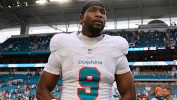 Nov 17, 2024; Miami Gardens, Florida, USA; Miami Dolphins tight end Jonnu Smith (9) looks on from the field after the game against the Las Vegas Raiders at Hard Rock Stadium. Mandatory Credit: Sam Navarro-Imagn Images
