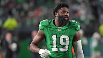 Nov 3, 2024; Philadelphia, Pennsylvania, USA; Philadelphia Eagles linebacker Josh Sweat (19) against the Jacksonville Jaguars at Lincoln Financial Field. Mandatory Credit: Eric Hartline-Imagn Images