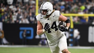 Penn State Nittany Lions tight end Tyler Warren (44)
