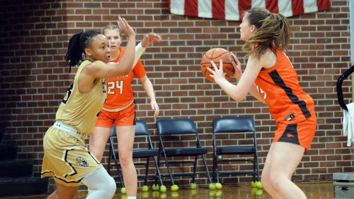 St. Maria Goretti vs. Briar Woods girls basketball St. Maria Goretti vs. Briar Woods girls basketball