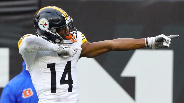 Nov 26, 2023; Cincinnati, Ohio, USA; Pittsburgh Steelers wide receiver George Pickens (14) celebrates his first down reception during the fourth quarter against the Cincinnati Bengals at Paycor Stadium. Mandatory Credit: Joseph Maiorana-USA TODAY Sports