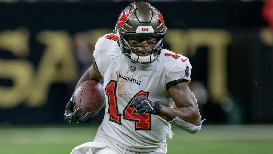 Best and Worst Graded Bucs Offensive Players vs. Saints