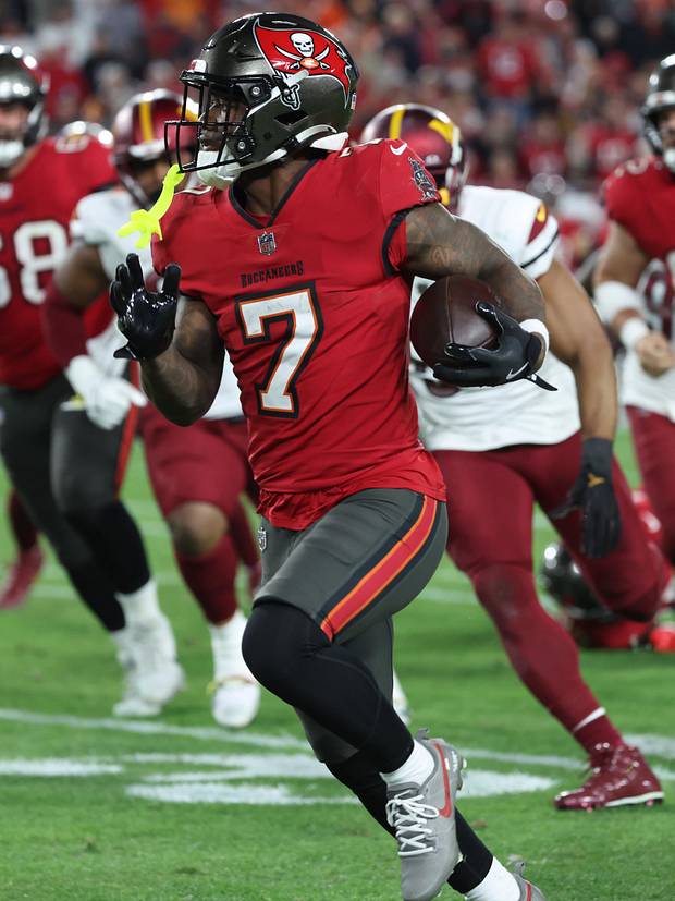 Tampa Bay Buccaneers running back Bucky Irving (7)