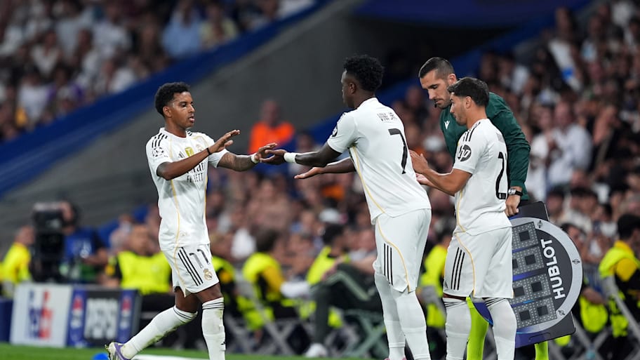 Rodrygo (left) and Vinicius Junior (center).