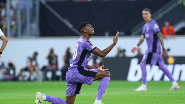 Ryan Gravenberch bangga setelah jalani debut penuh dengan Liverpool dalam ajang Liga Europa. Ryan Gravenberch bangga setelah jalani debut penuh dengan Liverpool dalam ajang Liga Europa.