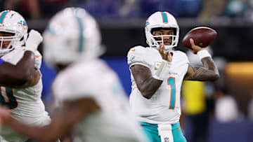 Miami Dolphins v Los Angeles Rams