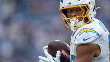 Los Angeles tight end Oronde Gadsden II (86) hauls in a pass against Tennessee during their game at Nissan Stadium in Nashville, Tenn., Sunday, Nov. 2, 2025.
