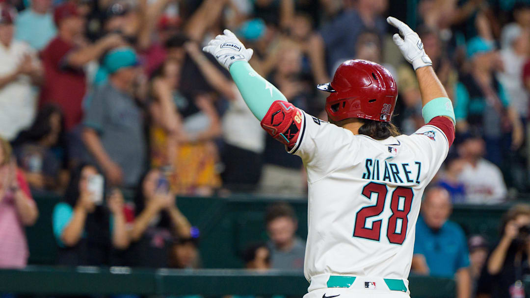 Eugenio Suarez hits his fourth home run of the game for the Arizona Diamondbacks on April 26, 2025.