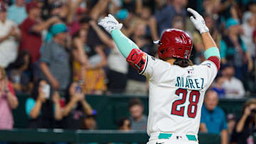 Eugenio Suarez hits his fourth home run of the game for the Arizona Diamondbacks on April 26, 2025.