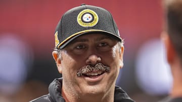 Pittsburgh Steelers  offensive coordinator Arthur Smith