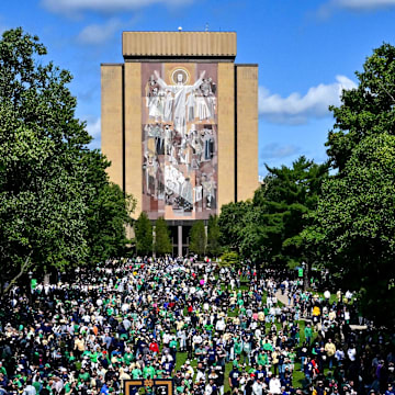The Auburn Tigers and Notre Dame Fighting Irish have never played one another. 