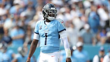 Los Angeles Rams v Tennessee Titans