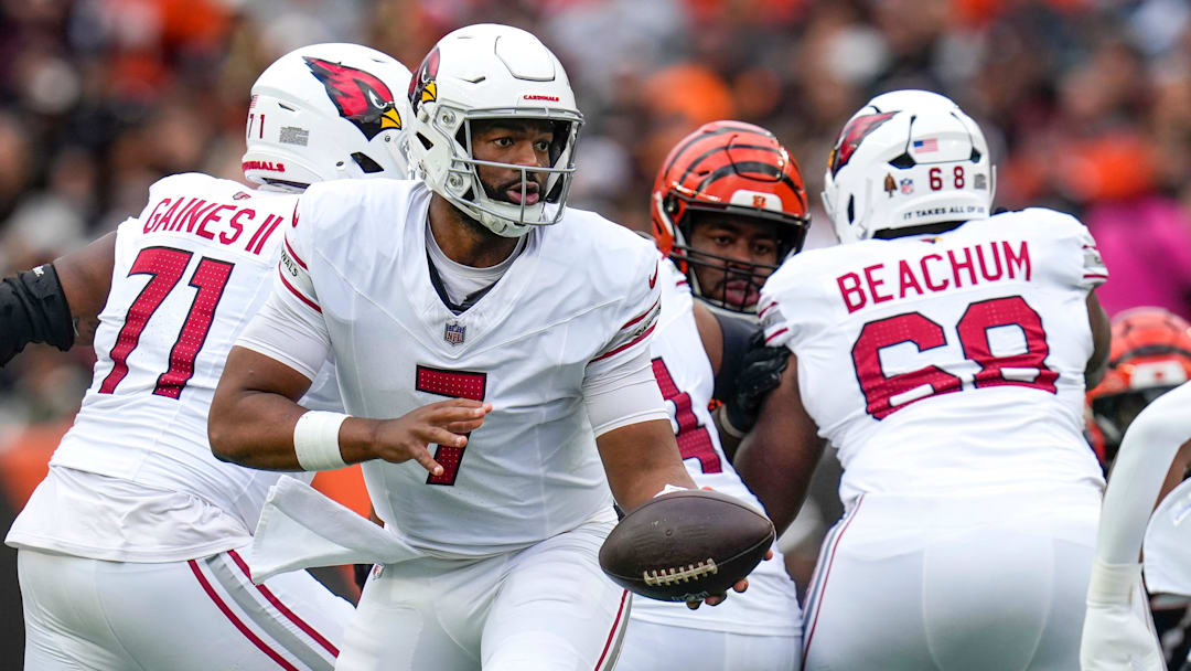 Arizona Cardinals quarterback Jacoby Brissett (7) drops back in the second quarter of the NFL Week 17 game between the Cincinnati Bengals and the Arizona Cardinals at Paycor Stadium in Downtown Cincinnati on Sunday, Dec. 28, 2025. The Bengals led 23-7 at halftime.