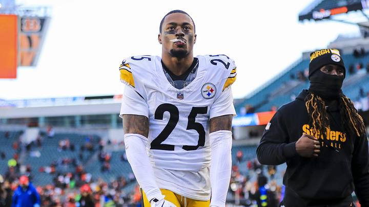 Pittsburgh Steelers Defense Done For After Devastating Injury