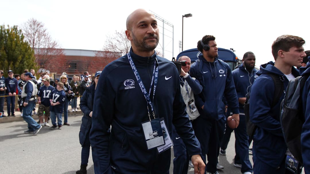 Apr 21, 2018; University Park, PA, USA; American actor Keegan-Michael Key arrives with the Penn State Nittany Lions team prior to the Blue-White spring game at Beaver Stadium.