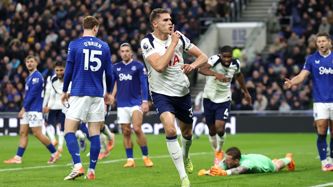 Everton v Tottenham Hotspur - Premier League