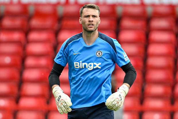Marcus Bettinelli warming up for Chelsea.