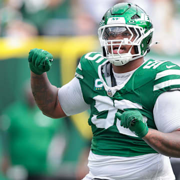 New York Jets DT Quinnen Williams celebrates after a defensive stop during the game against the Pittsburgh Steelers.