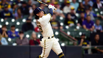 Arizona Diamondbacks v Milwaukee Brewers