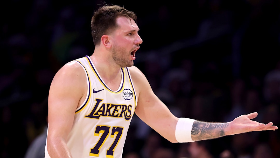 Houston Rockets v Los Angeles Lakers