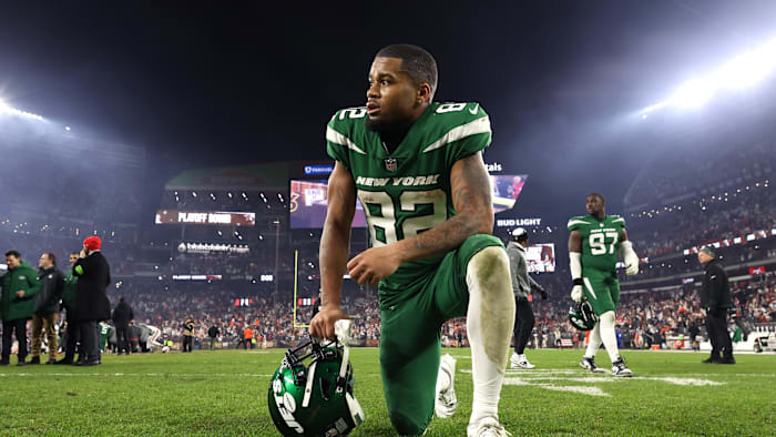 Dec 28, 2023; Cleveland, Ohio, USA; New York Jets wide receiver Xavier Gipson (82) looks on after