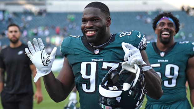 Former Texas Longhorns DT Moro Ojomo Wins Super Bowl LIX With Philadelphia  Eagles