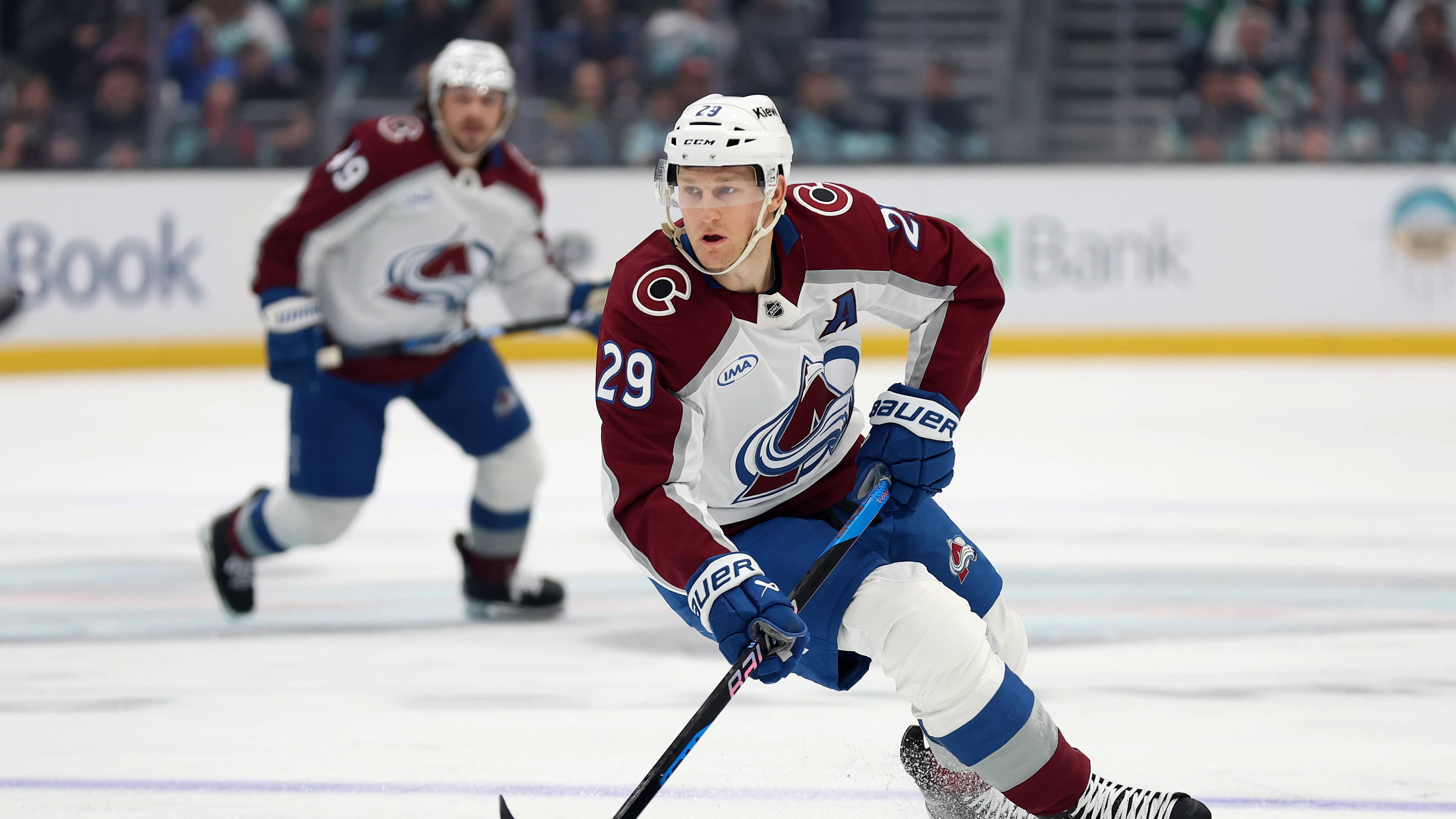 內森·麥金農 (Nathan MacKinnon) 預計將在 2024-25 賽季為科羅拉多雪崩隊獲得 1,000 分職業生涯得分