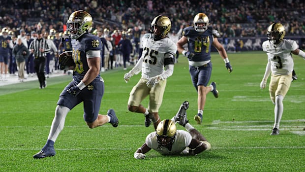 Notre Dame scores a touchdown in a blowout win over Army in November 
