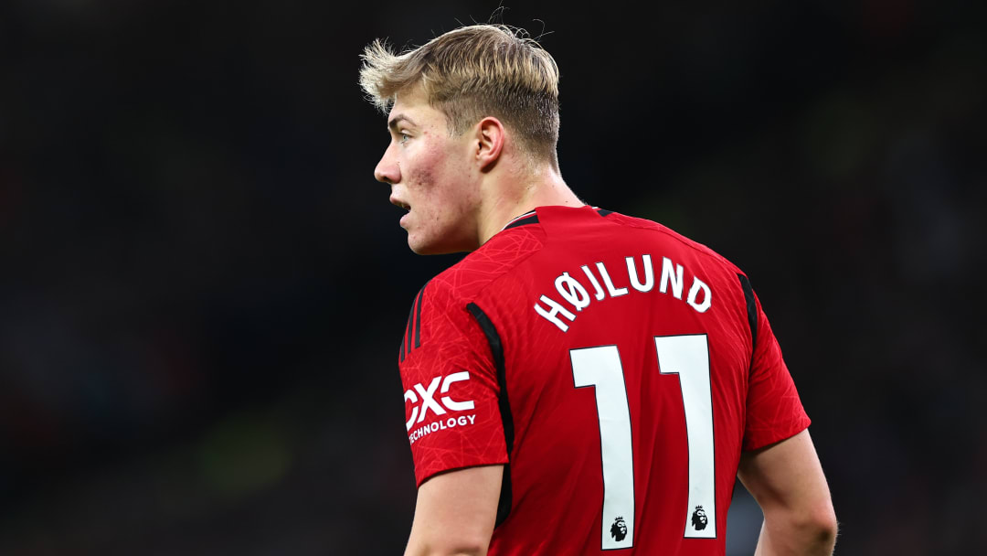 Rasmus Hojlund will no longer be sporting 11 for Man Utd
