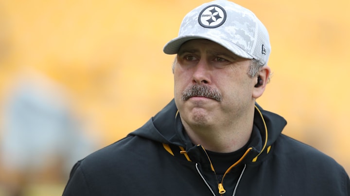 Dec 25, 2024; Pittsburgh, Pennsylvania, USA;  Pittsburgh Steelers offensive coordinator Arthur Smith looks on before the game against the Kansas City Chiefs at Acrisure Stadium.
