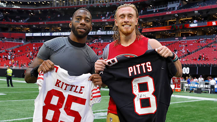 San Francisco 49ers tight end George Kittle (R) and Atlanta Falcons tight end Kyle Pitts (L)