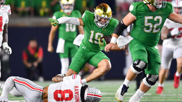 Jaden Greathouse makes a catch for Notre Dame in 2023 against Ohio State