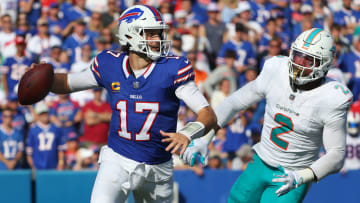 Miami Dolphins v Buffalo Bills