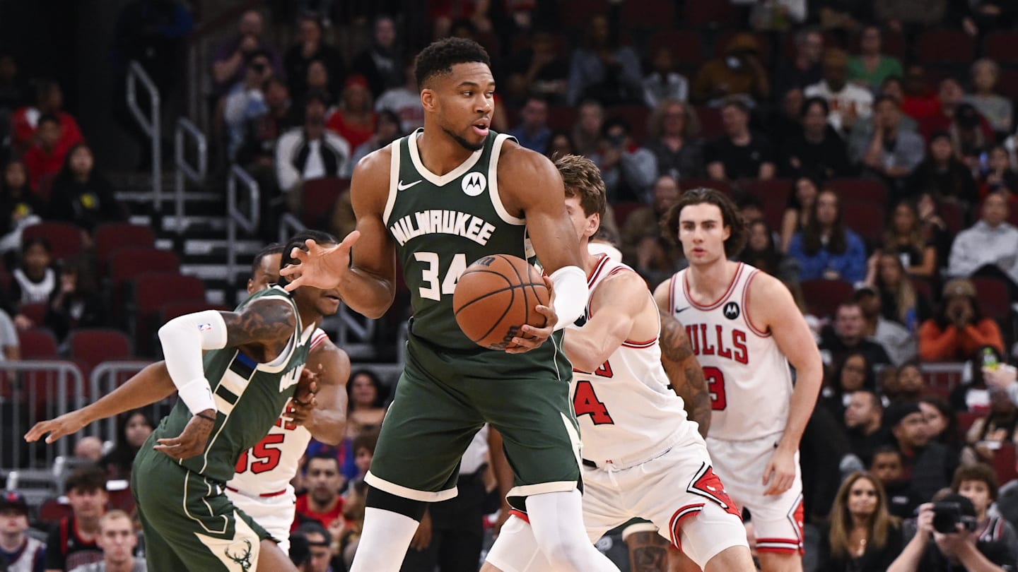Giannis' 37 Powers Bucks; Porter Sprains Ankle