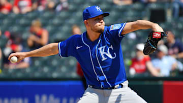 Kansas City Royals relief pitcher Jesse Hahn (32) throws a pitch during the sixth inning against the Cleveland Indians at Progressive Field in 2021.