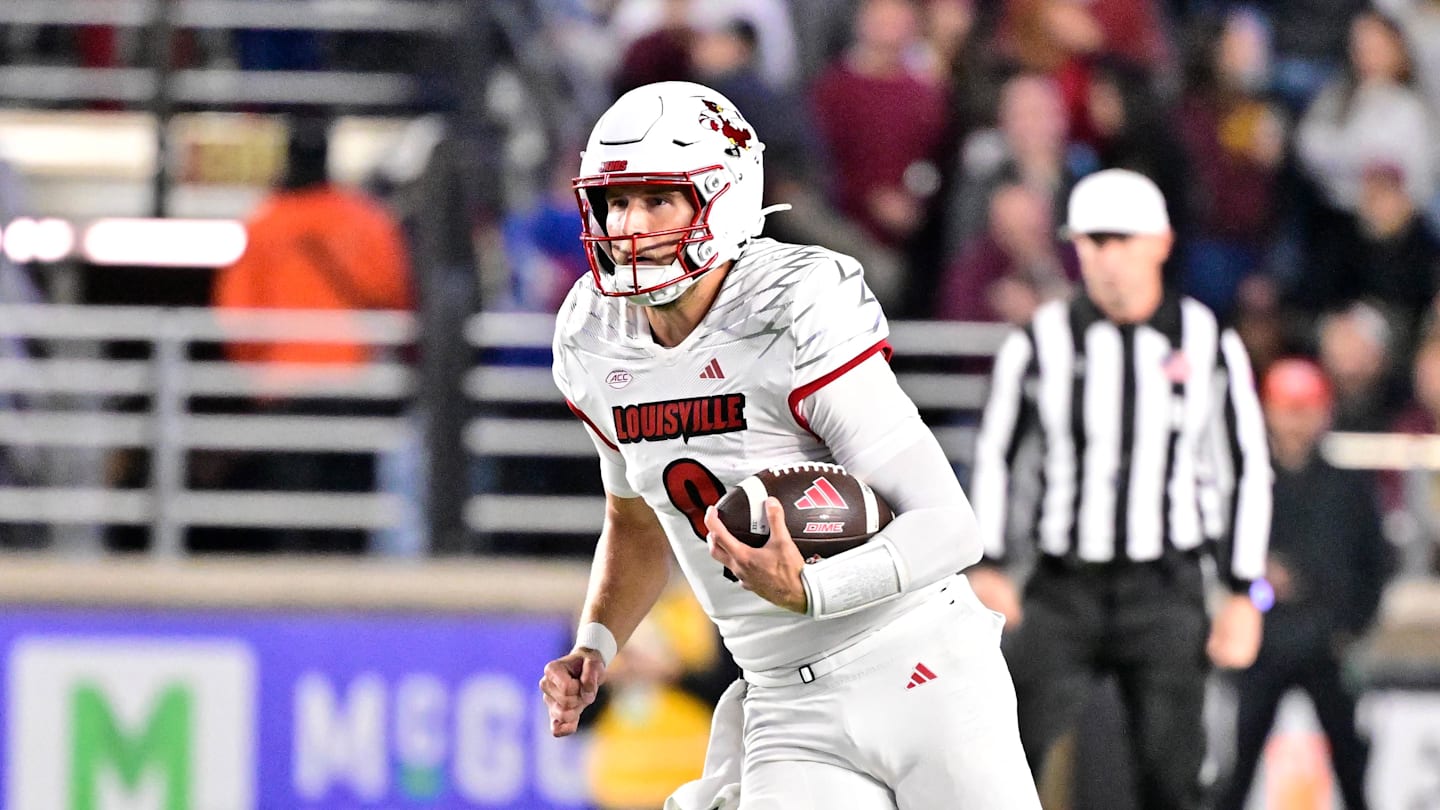 Louisville Football Receives Votes in Week 10 AP Top 25