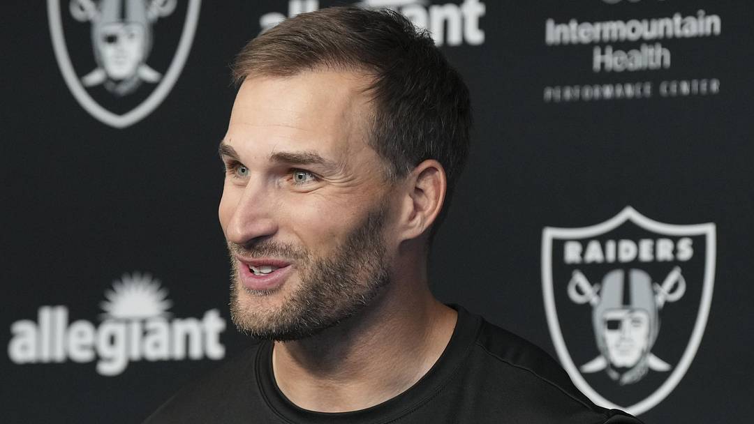 Las Vegas Raiders quarterback Kirk Cousins