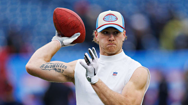 Houston Texans v Tennessee Titans