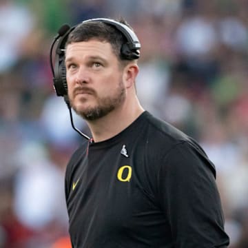 Oregon head coach Dan Lanning looks to the clock towards the end of the first half as the Oregon Ducks face the Ohio State Buckeyes Wednesday, Jan. 1, 2025, in the quarterfinal of the College Football Playoff at the Rose Bowl in Pasadena, Calif.
