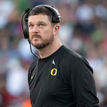 Oregon head coach Dan Lanning looks to the clock towards the end of the first half as the Oregon Ducks face the Ohio State Buckeyes Wednesday, Jan. 1, 2025, in the quarterfinal of the College Football Playoff at the Rose Bowl in Pasadena, Calif.