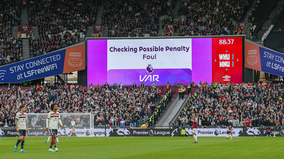 VAR is constantly under the microscope in England’s top flight. | Imago