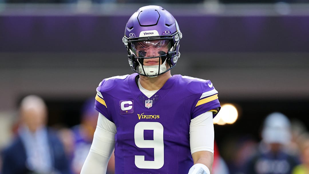 Chicago Bears v Minnesota Vikings - NFL 2025 Chicago Bears v Minnesota Vikings - NFL 2025