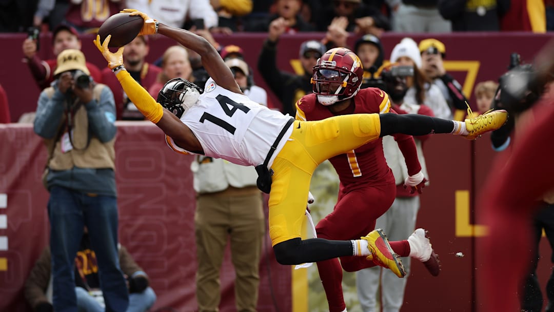 Pittsburgh Steelers v Washington Commanders
